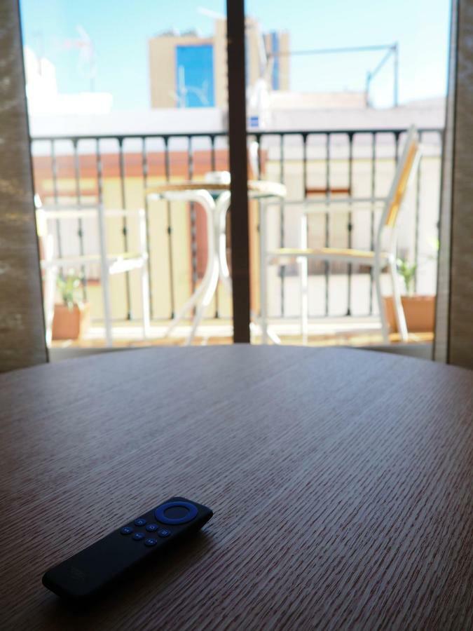 Los Boliches Wifi 300 M Playa Beach 丰希罗拉 外观 照片